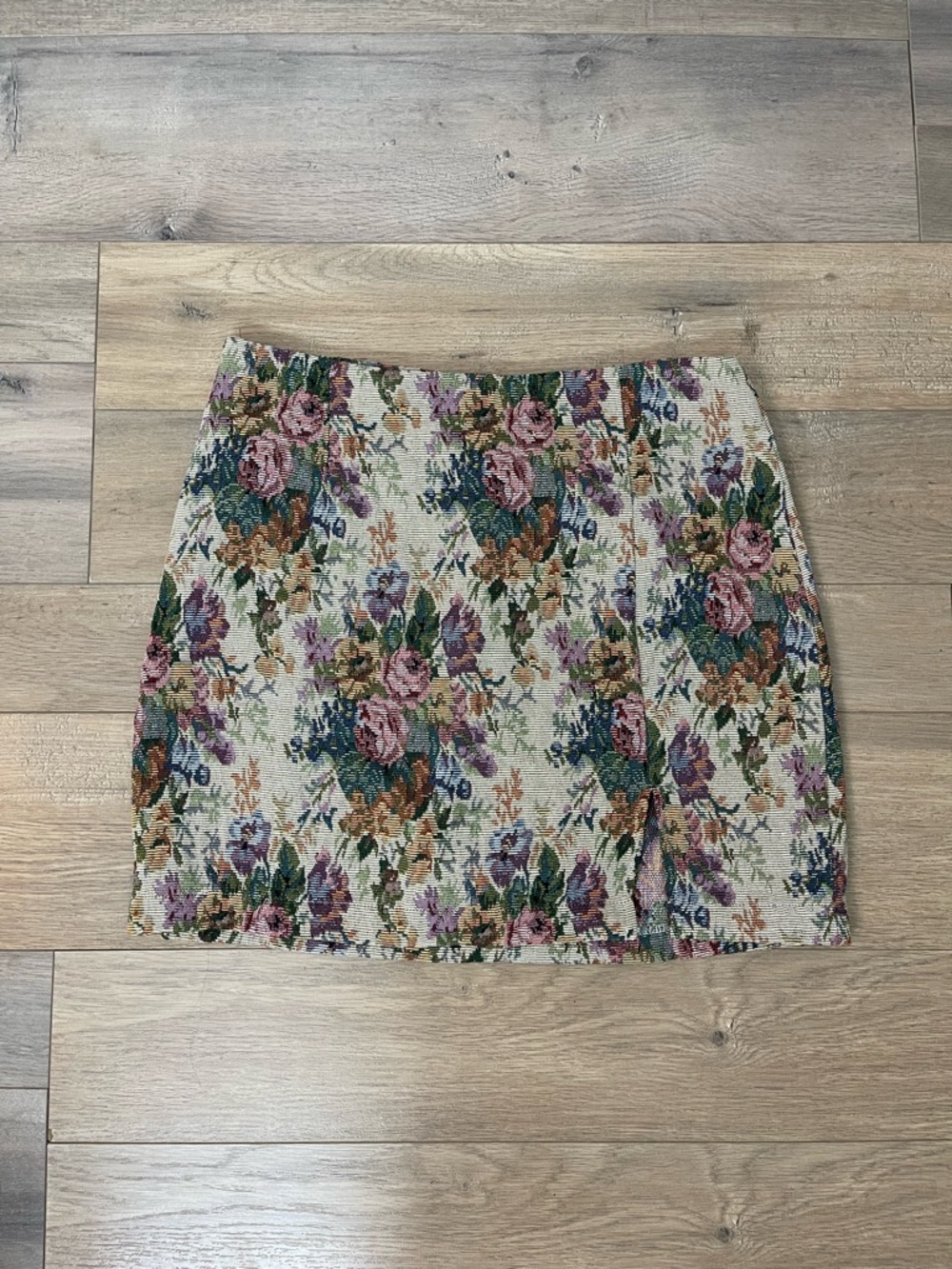 Floral Jacquard Mini Skirt in Cream and Multi